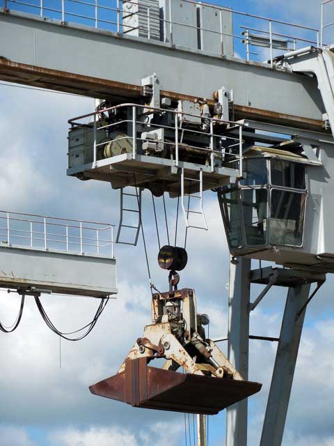 打爆别人短信的软件